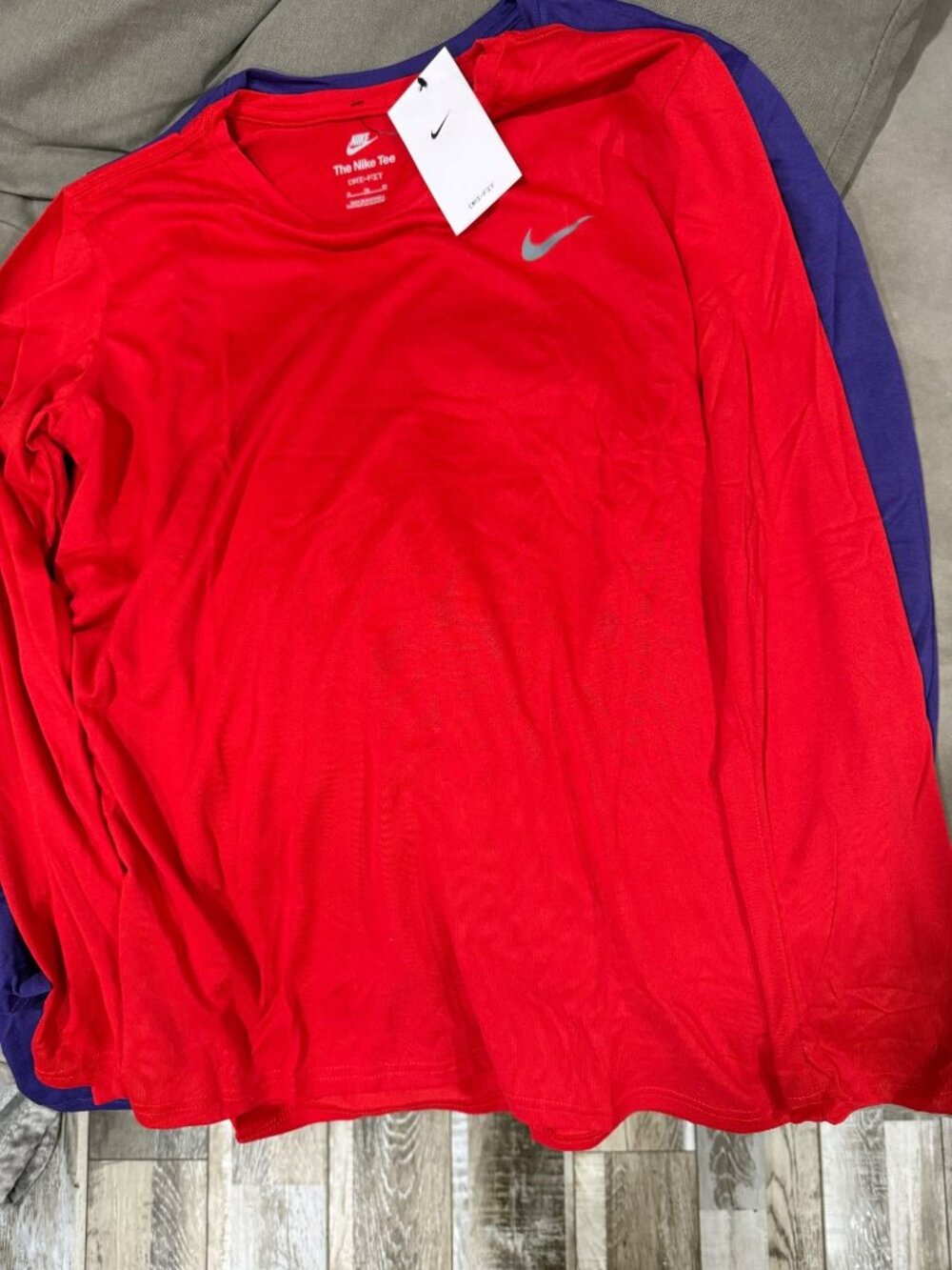 3 Nike Dri-Fit Womens Long-Sleeve Training Tee XL Assorted Colors Lightweight - Picture 2 of 9